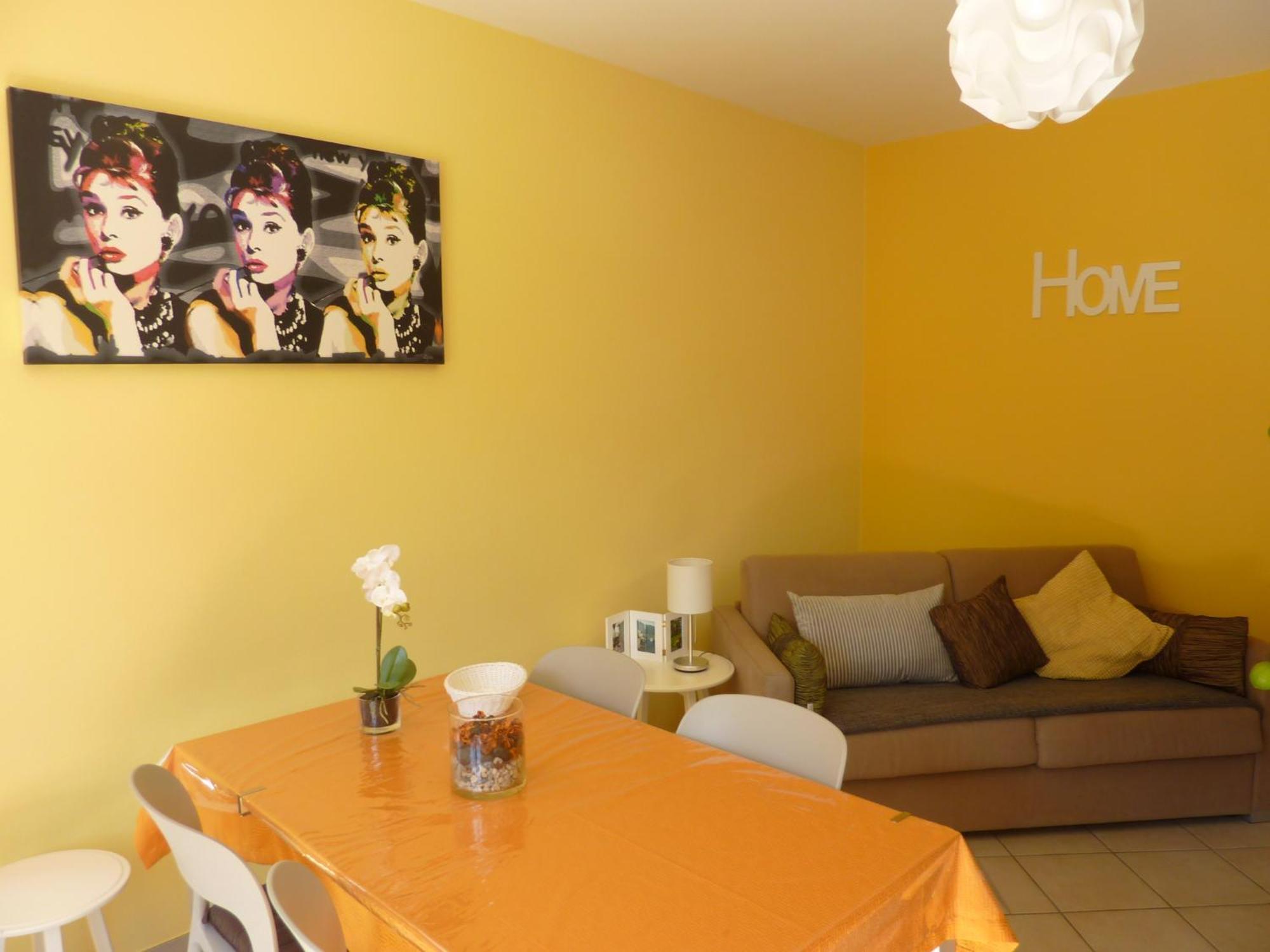 Ferienwohnung Gallo Mit Ueberdachter Terrasse Parkplatz 100 Mtr Z Strand Cannobio Bagian luar foto